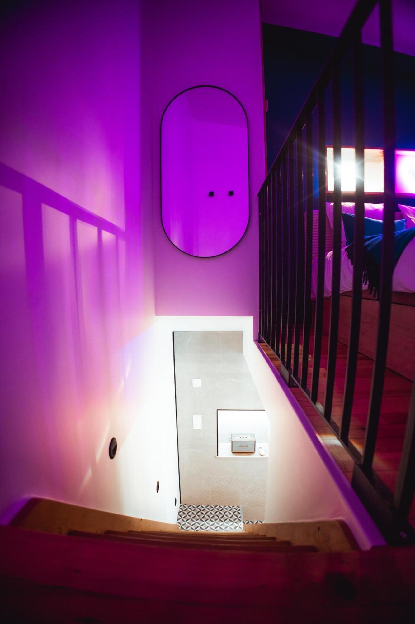 French Klss - Love Room By Prim0 C0Nciergerie Clermont-Ferrand Exteriör bild